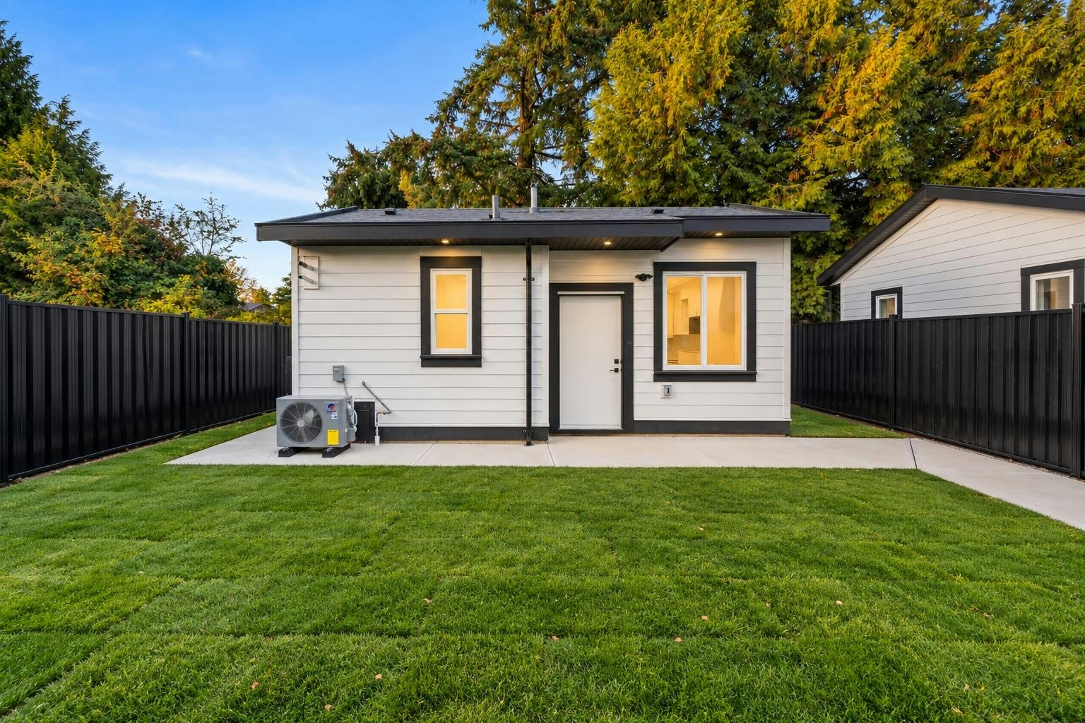 11357 88 Avenue - 3