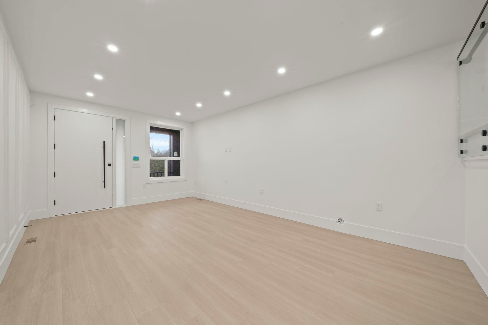 11357 88 Avenue - 5