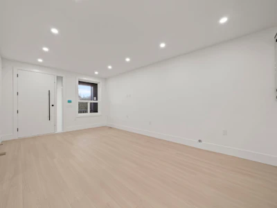 11357 88 Avenue - 5