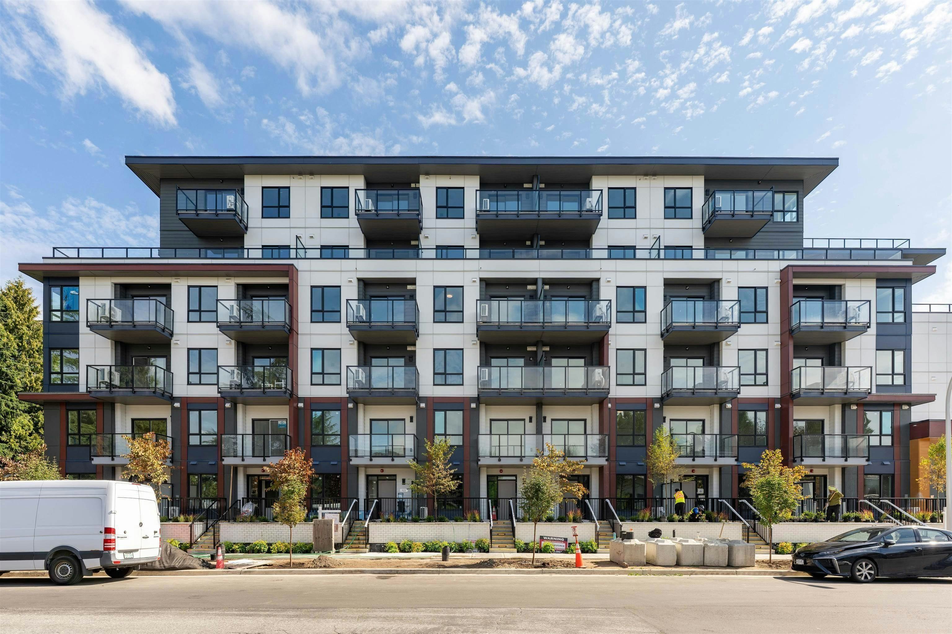 404-5398 207 Street, Langley, BC, V3A 2G1