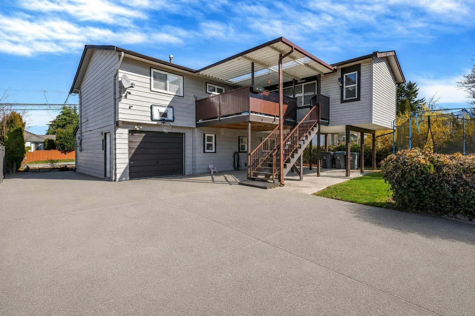 18240 64 Avenue, Surrey, BC, V3S 8A7