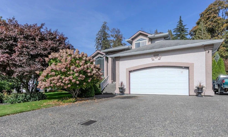 223 Balsam Avenue