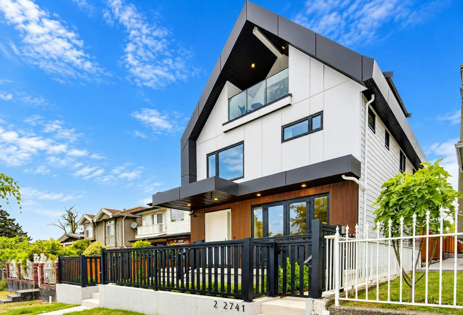 1-2741 E 7th Avenue, Vancouver, BC, V5M 1T8