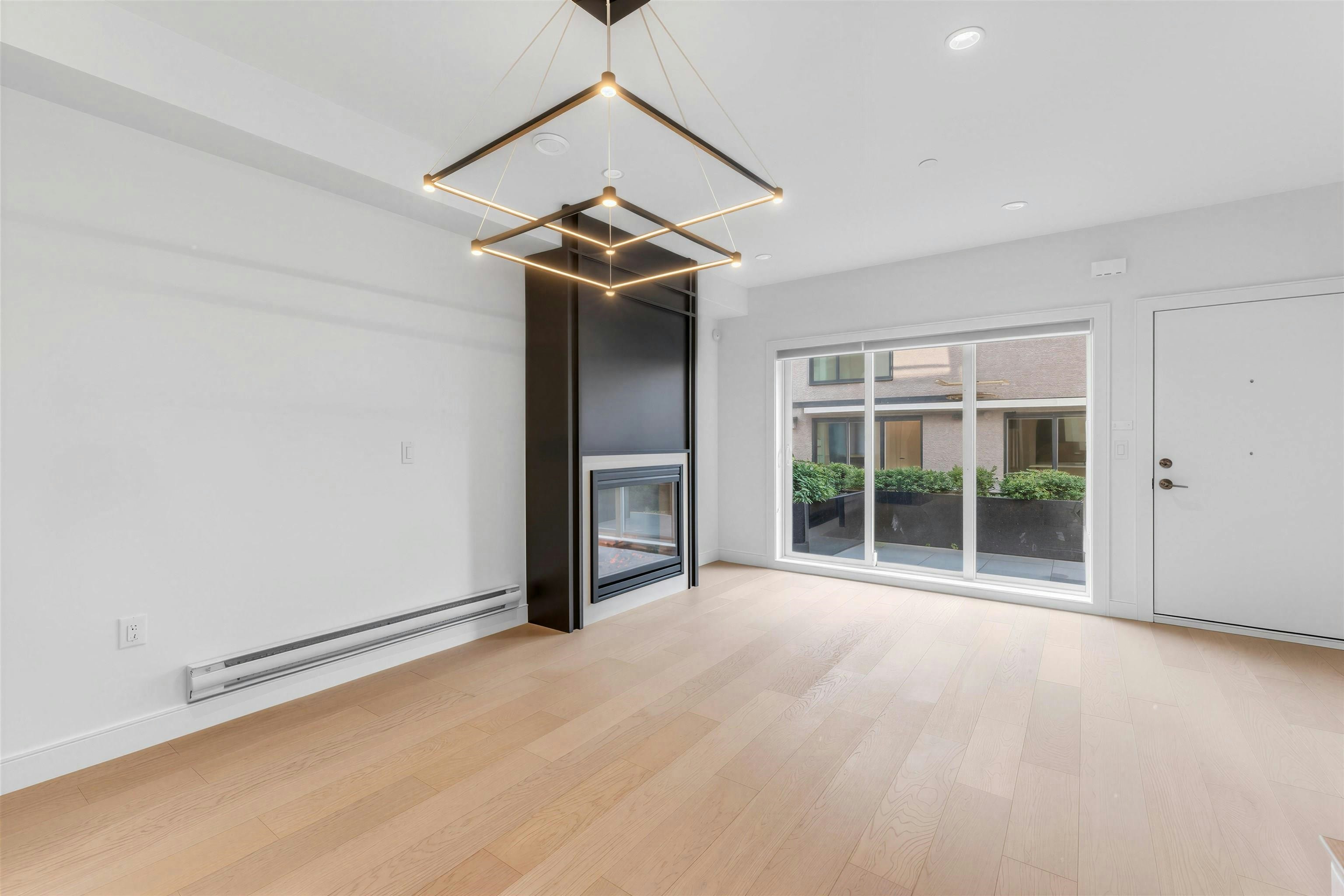 7353 Oak Street - 2