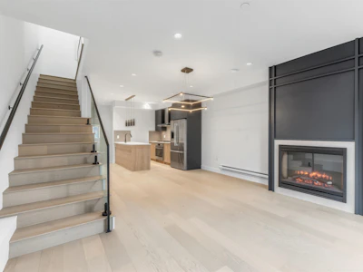 7353 Oak Street - 3