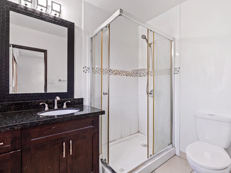 6773 Halifax Street, Burnaby, BC, V5B 2R3 - 20