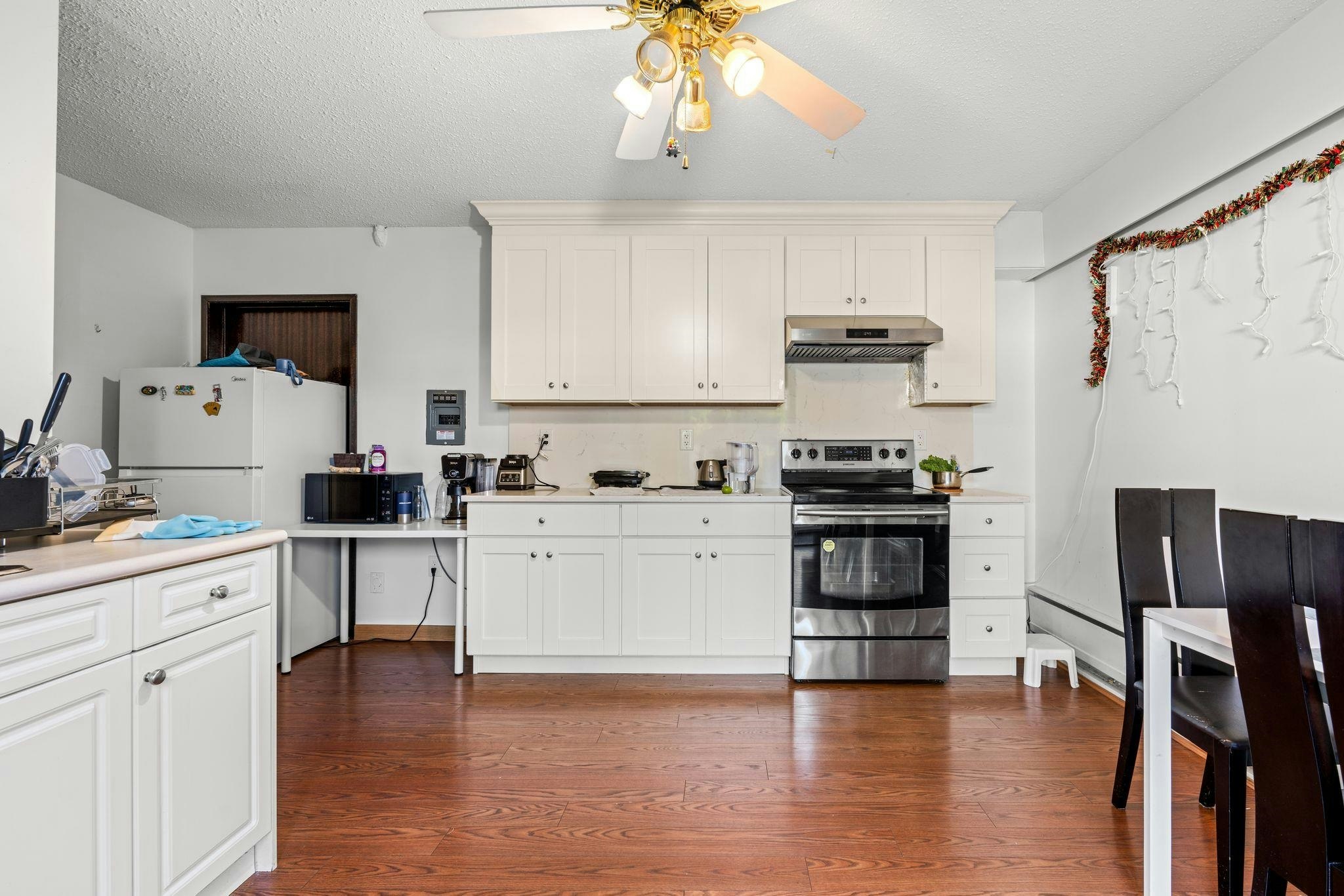 6773 Halifax Street, Burnaby, BC, V5B 2R3 - 22