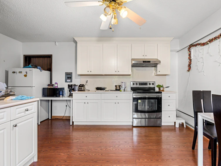 6773 Halifax Street, Burnaby, BC, V5B 2R3 - 22