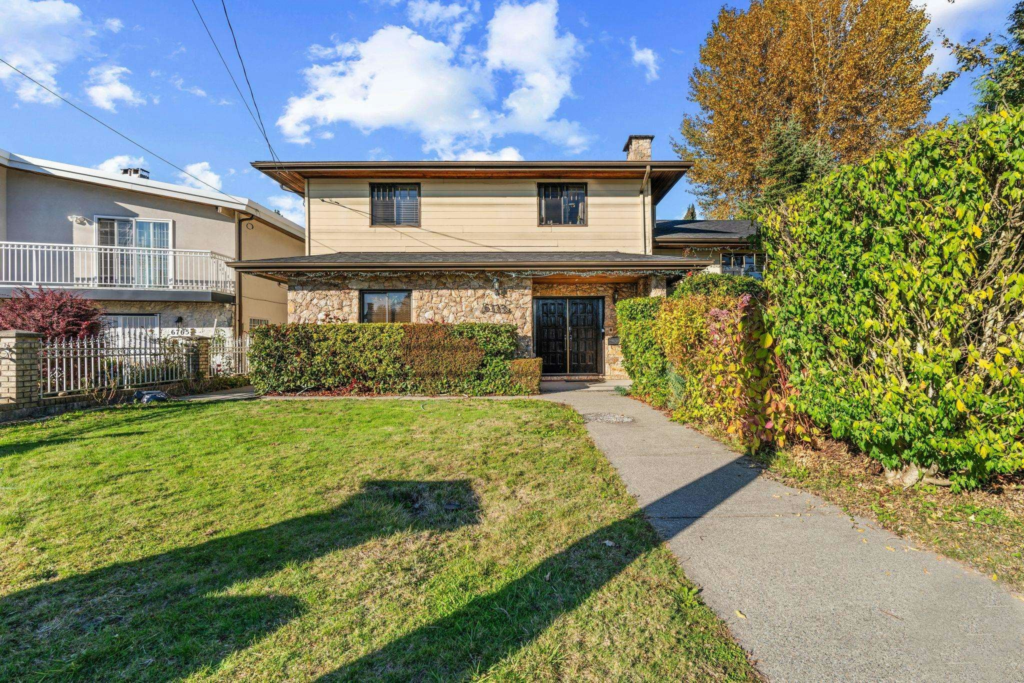 6773 Halifax Street, Burnaby, BC, V5B 2R3