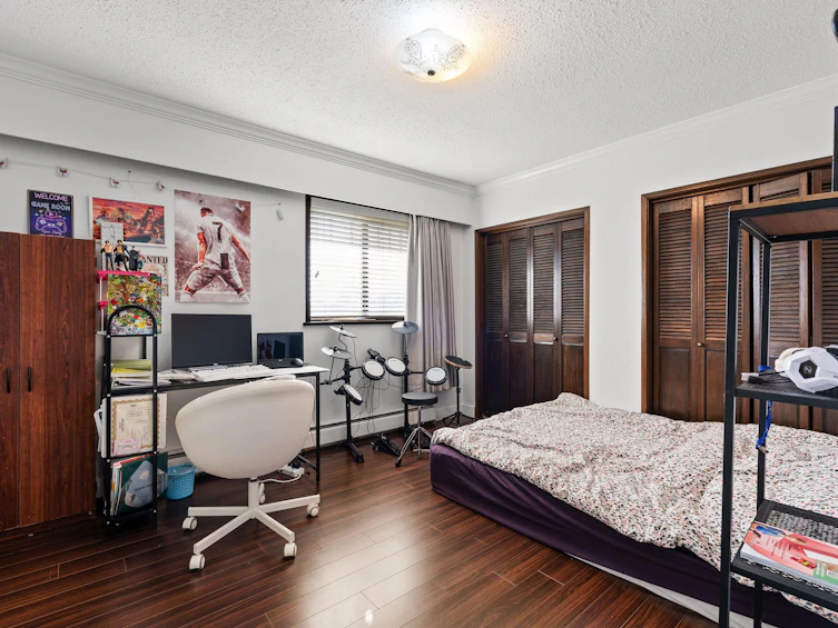 6773 Halifax Street, Burnaby, BC, V5B 2R3 - 15