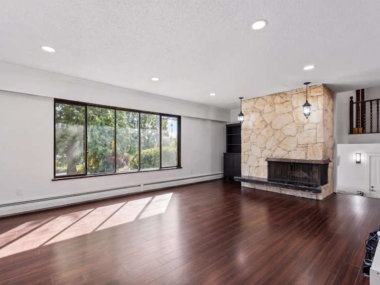 6773 Halifax Street, Burnaby, BC, V5B 2R3 - 4