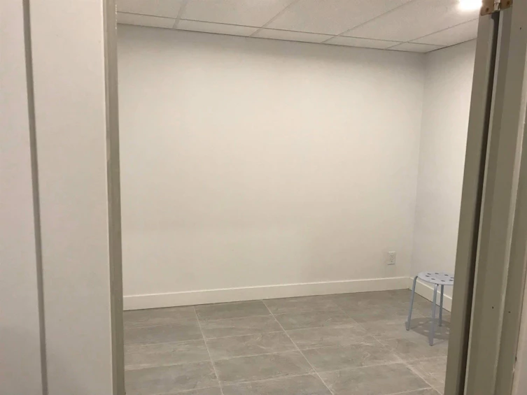 6773 Halifax Street, Burnaby, BC, V5B 2R3 - 27