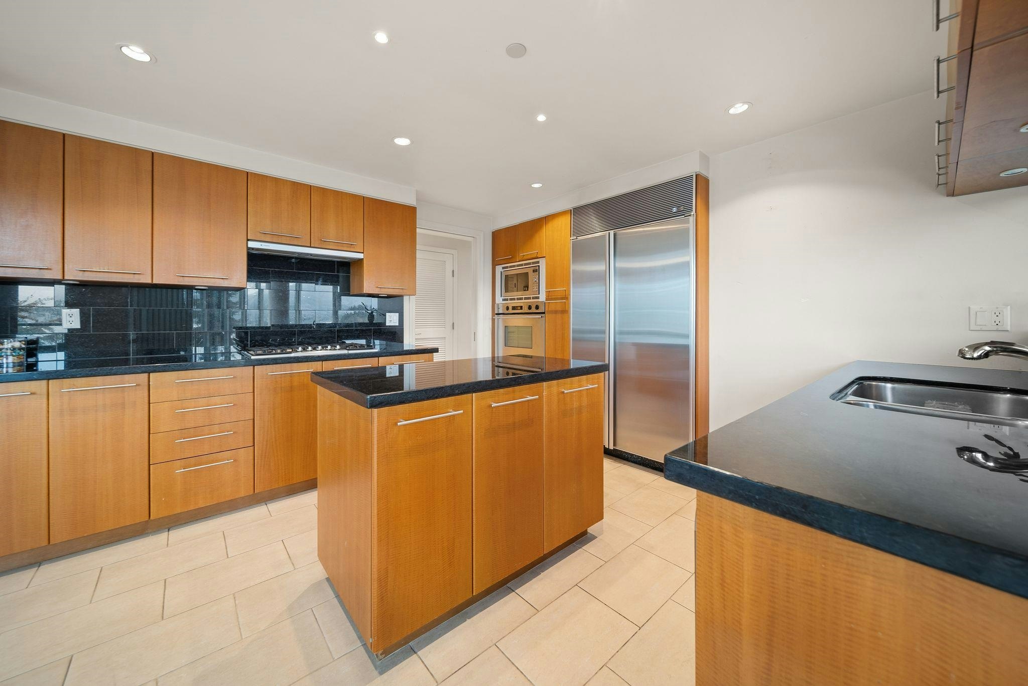 402-323 Jervis Street, Vancouver, BC, V6C 3P8 - 16