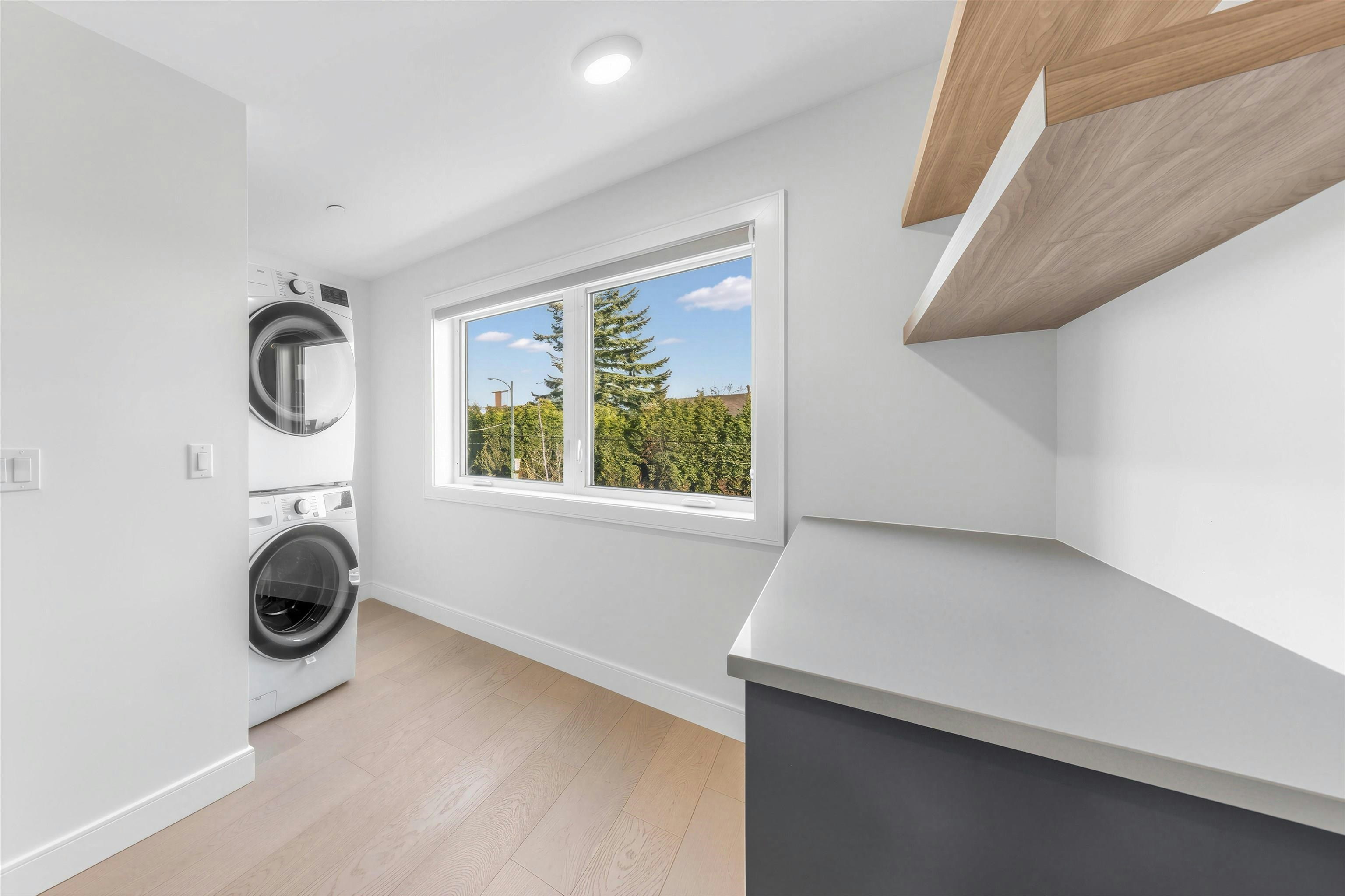 7357 Oak Street - 5