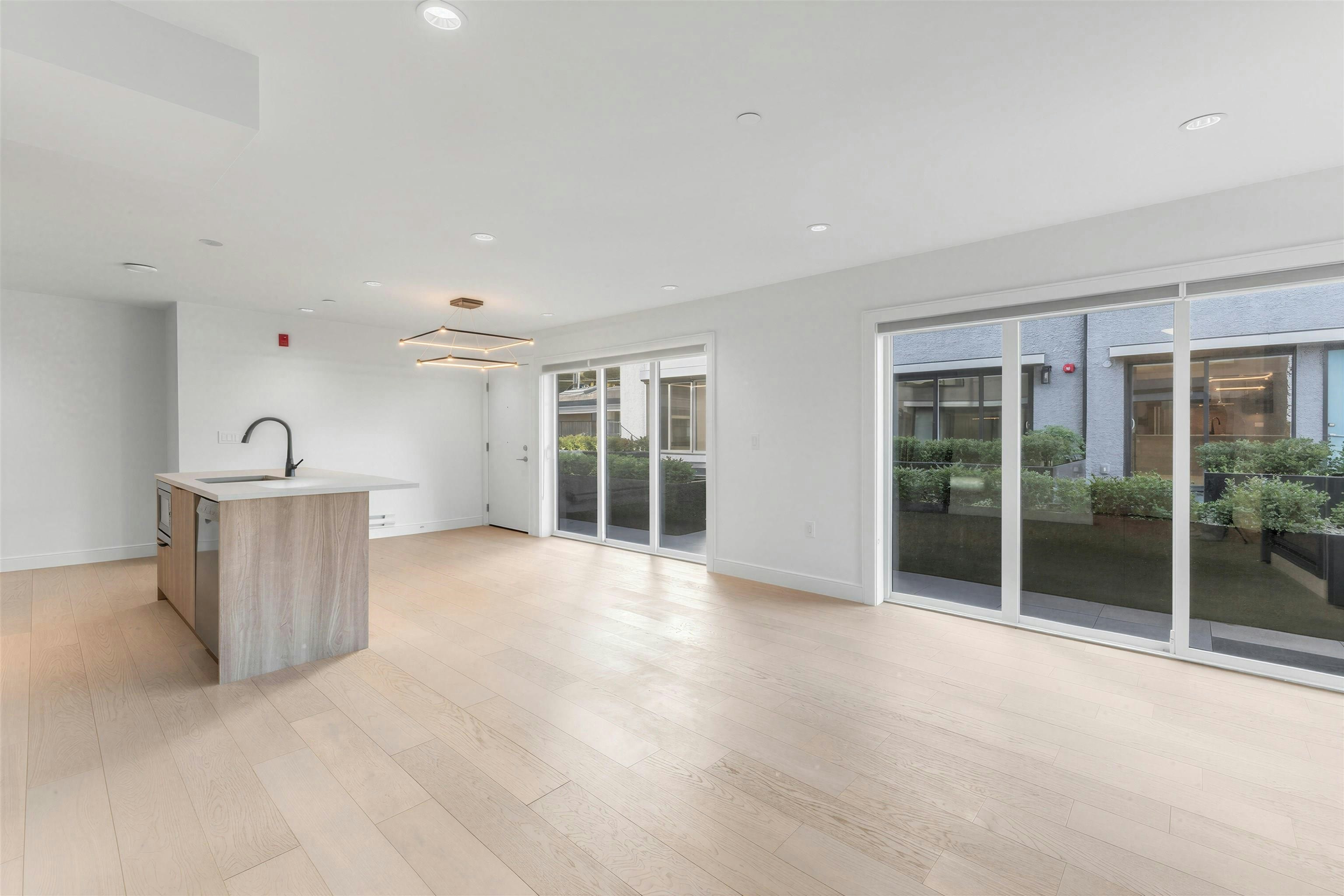 7357 Oak Street - 3
