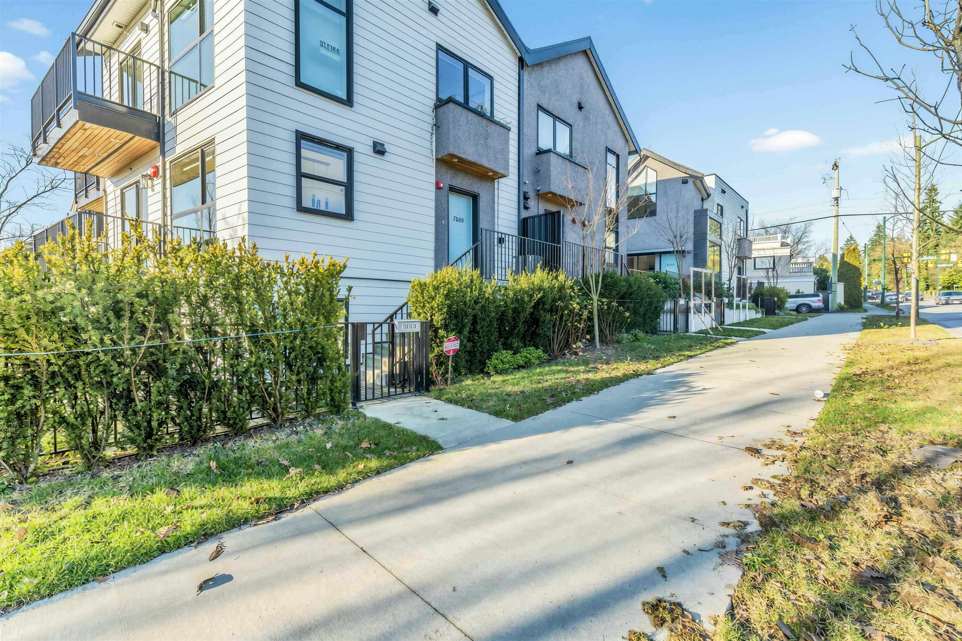 7357 Oak Street, Vancouver, BC, V6P 1V9