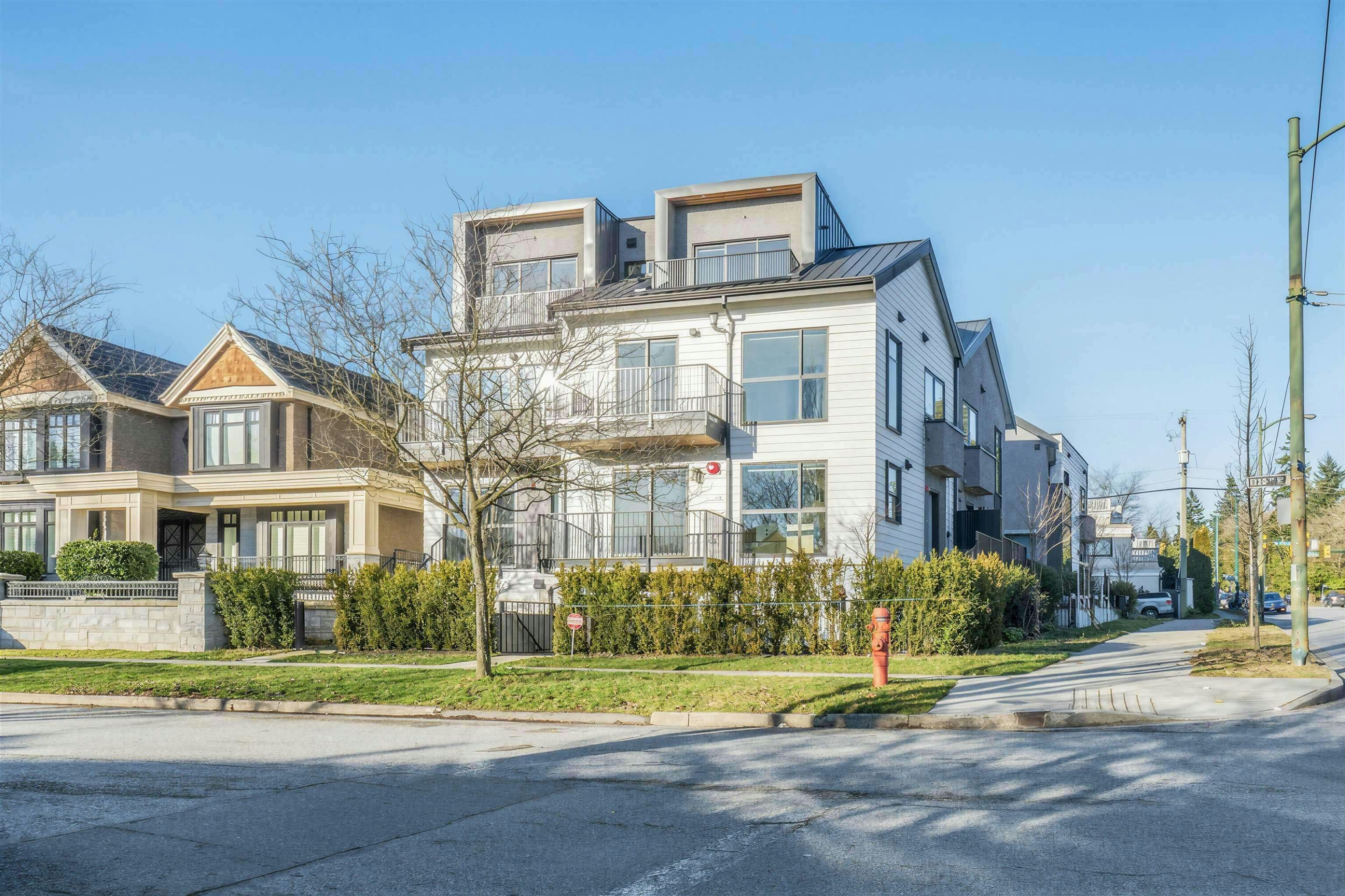 7359 Oak Street - 2