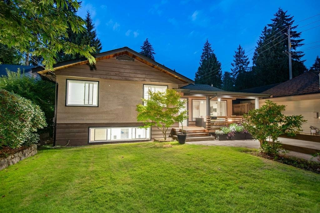 1218 W 22nd Street, North Vancouver, BC, V7P 2G1