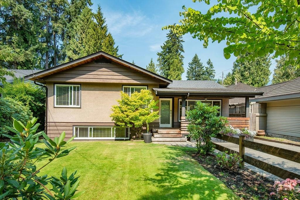 1218 W 22nd Street, North Vancouver, BC, V7P 2G1