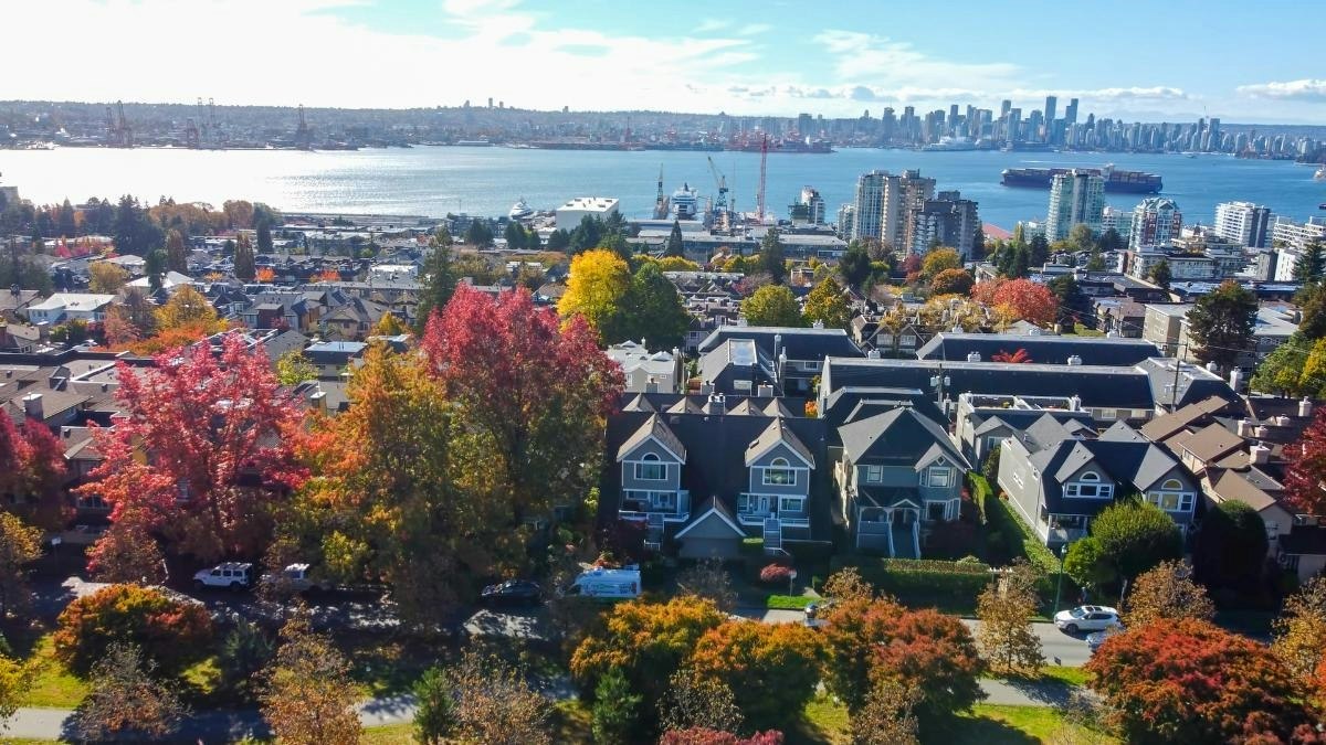 304-223 E Keith Road, North Vancouver, BC, V7L 1V4