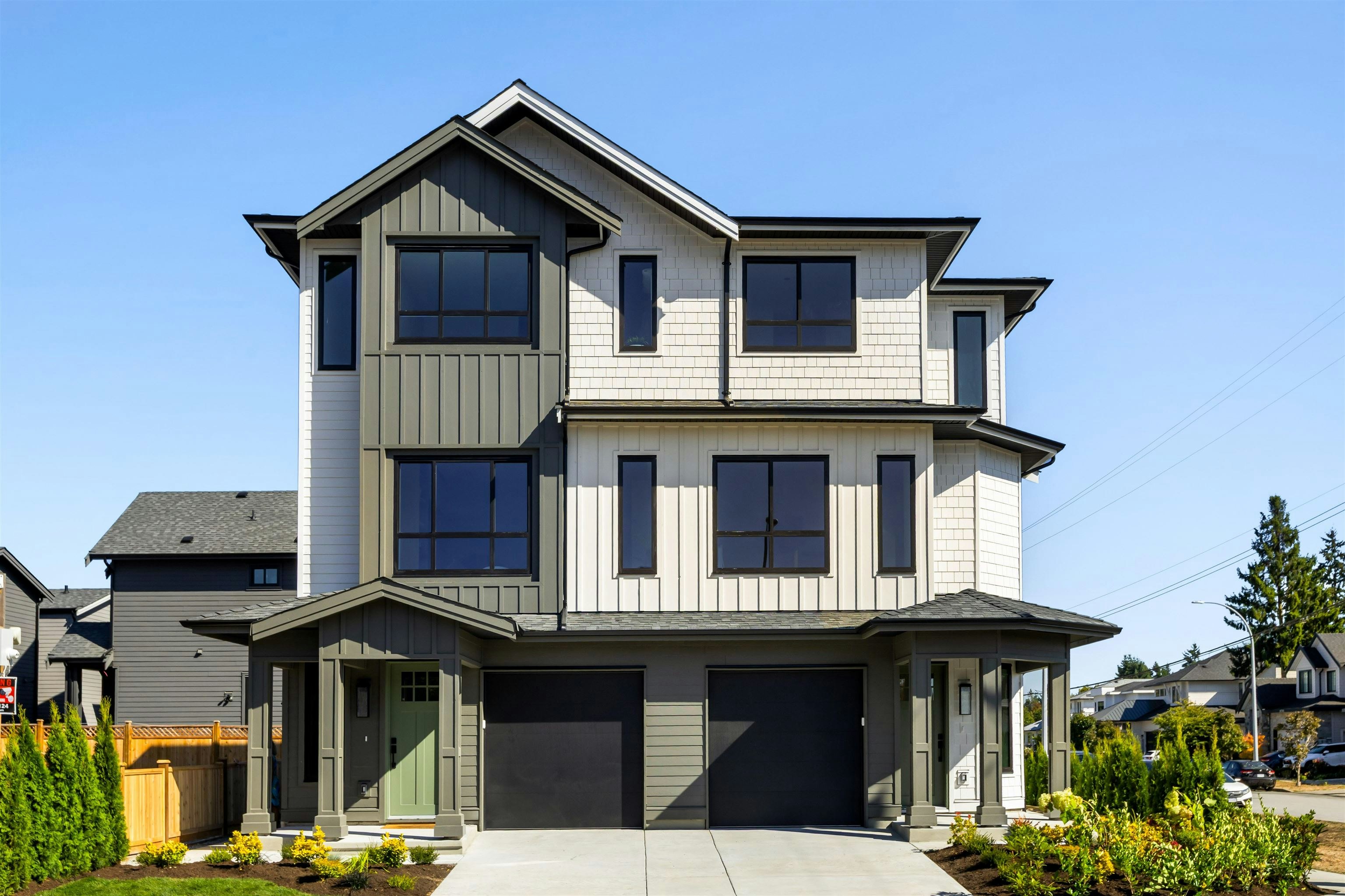 102-16795 Edgewood Drive, Surrey, BC, V3Z 9X9