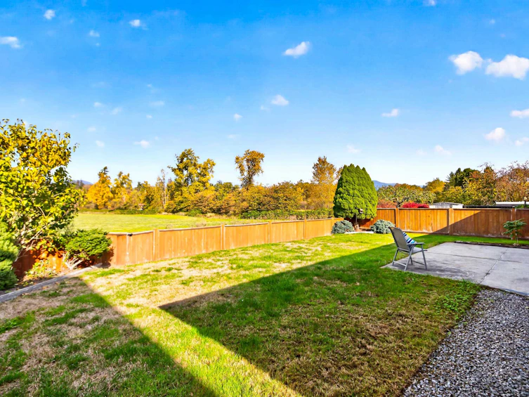22205 126 Avenue, Maple Ridge, BC, V2X 0W5 - 40
