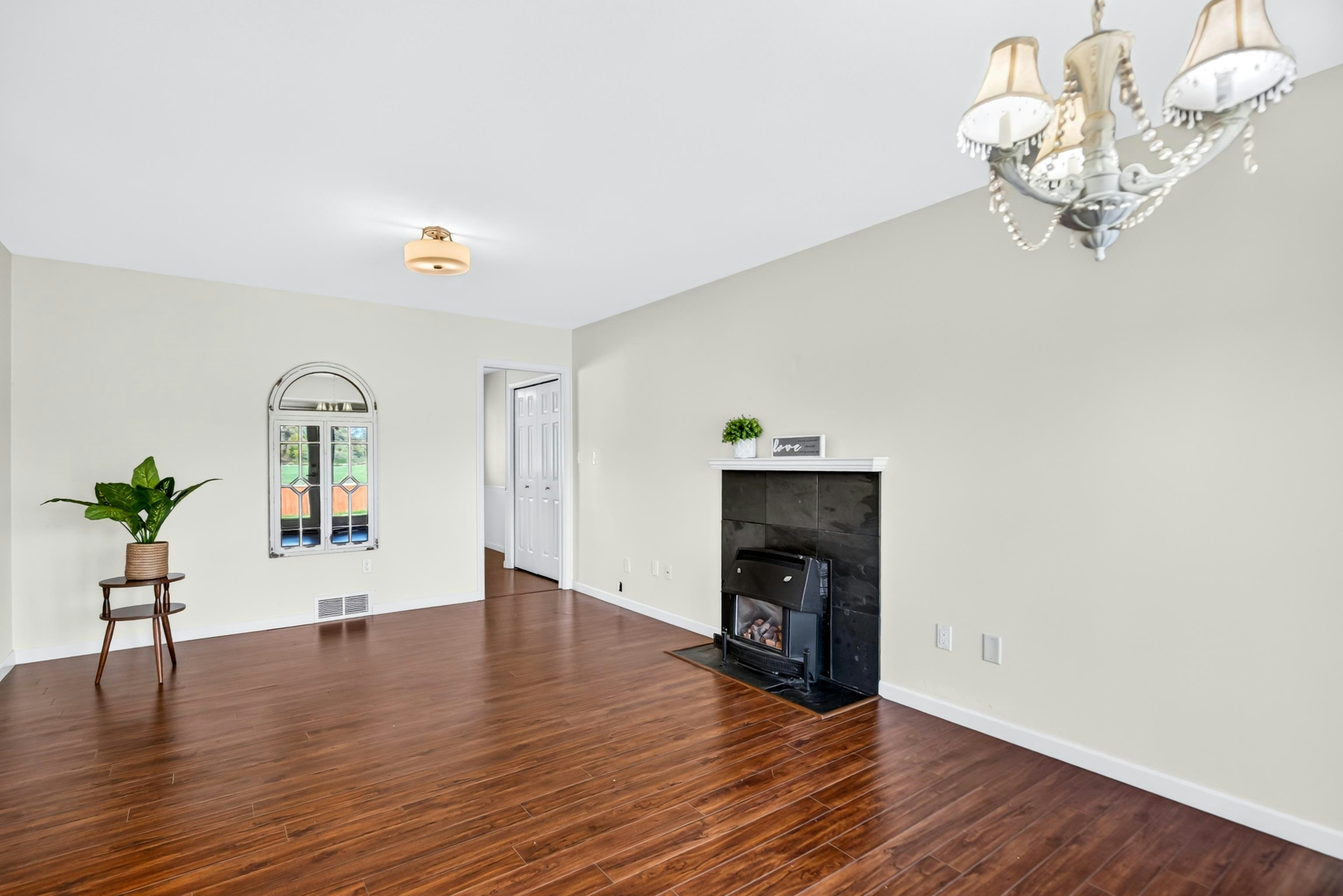 22205 126 Avenue, Maple Ridge, BC, V2X 0W5 - 21