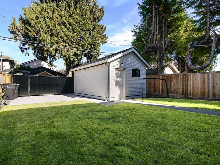 3415 W 24 Avenue, Vancouver, BC, V6S 1L3 - 9