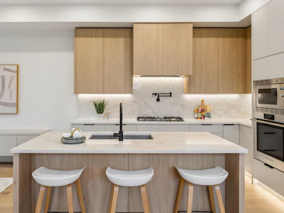 934 W 57th Avenue - 5
