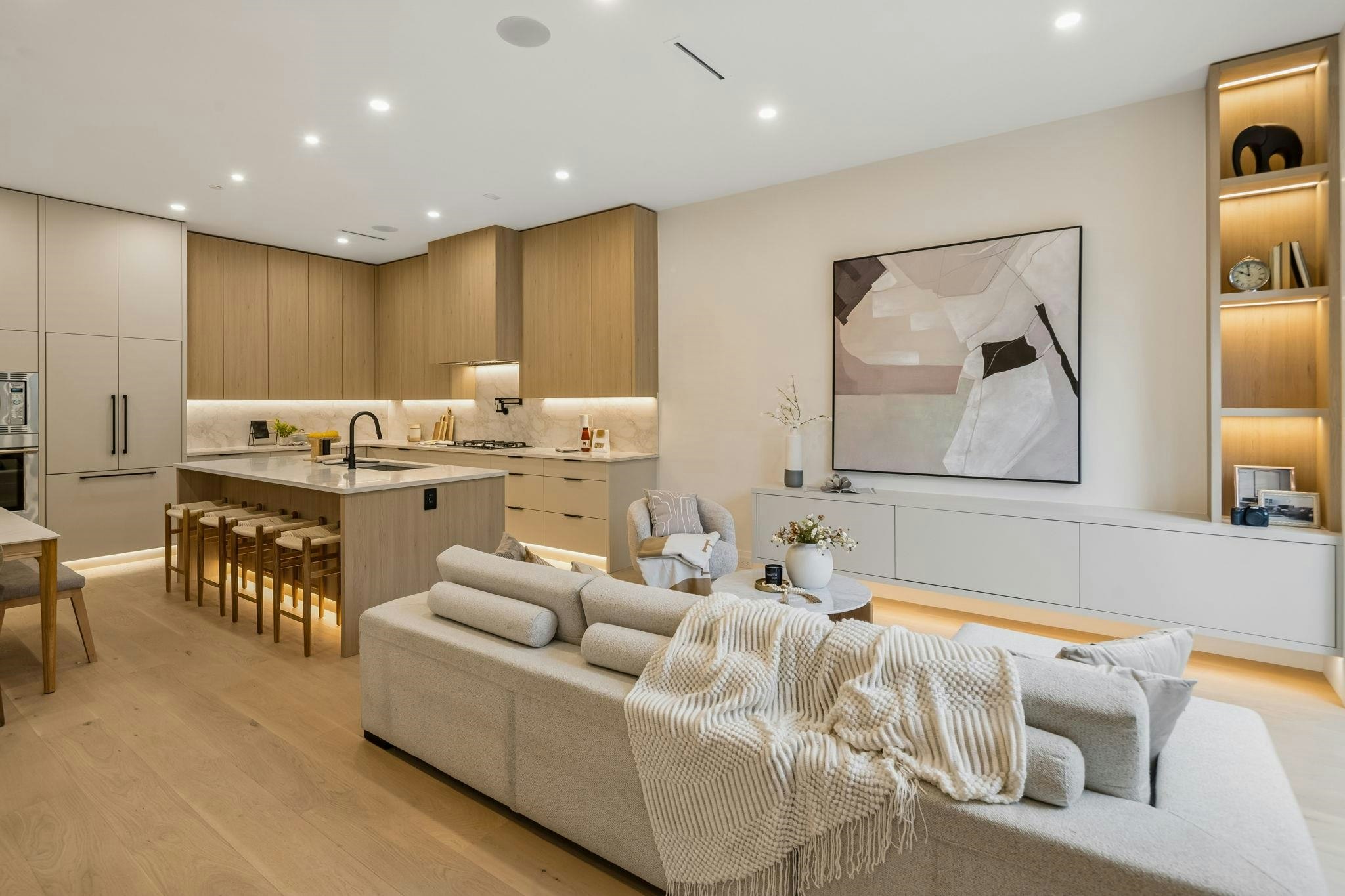 2-936 W 57th Avenue - 5
