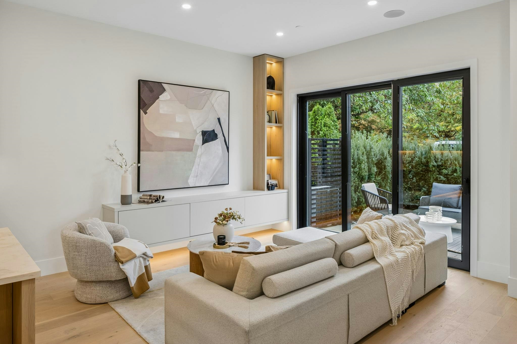 2-936 W 57th Avenue - 4