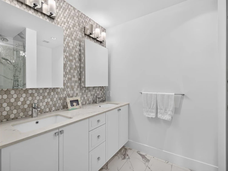 508-4477 Hastings Street, Burnaby, BC, V5C 0L6 - 20