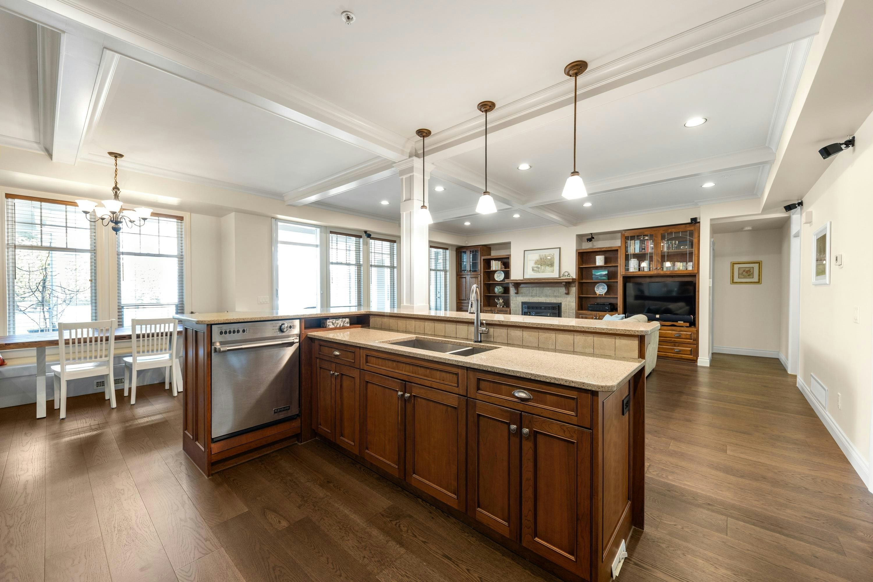 13785 Marine Drive, Surrey, BC, V4B 1A3 - 10