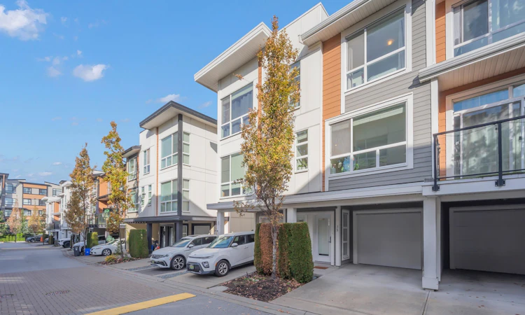 35-20857 77a Avenue