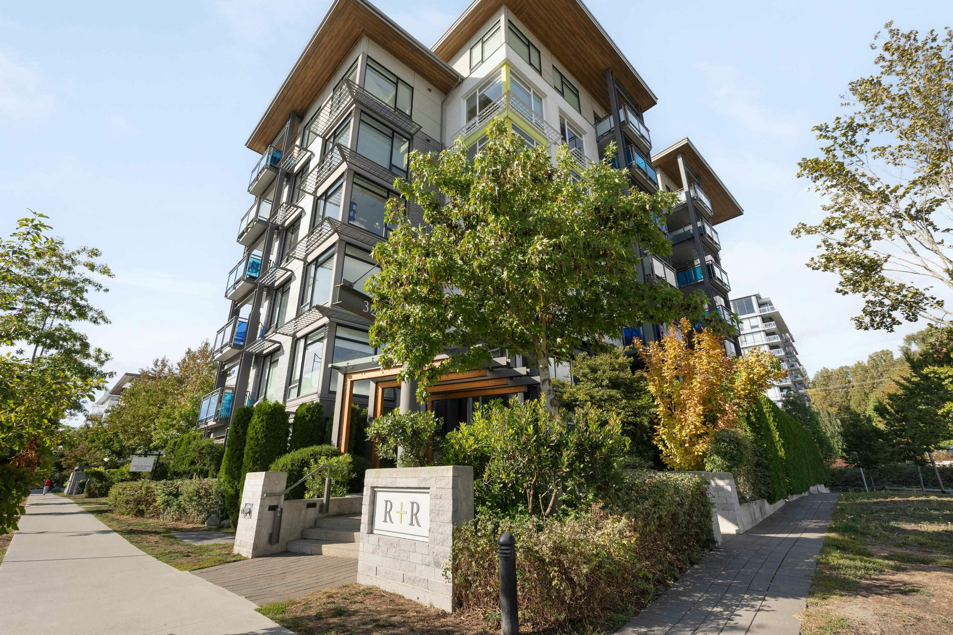 214-3289 Riverwalk Avenue, Vancouver, BC, V5S 0G2