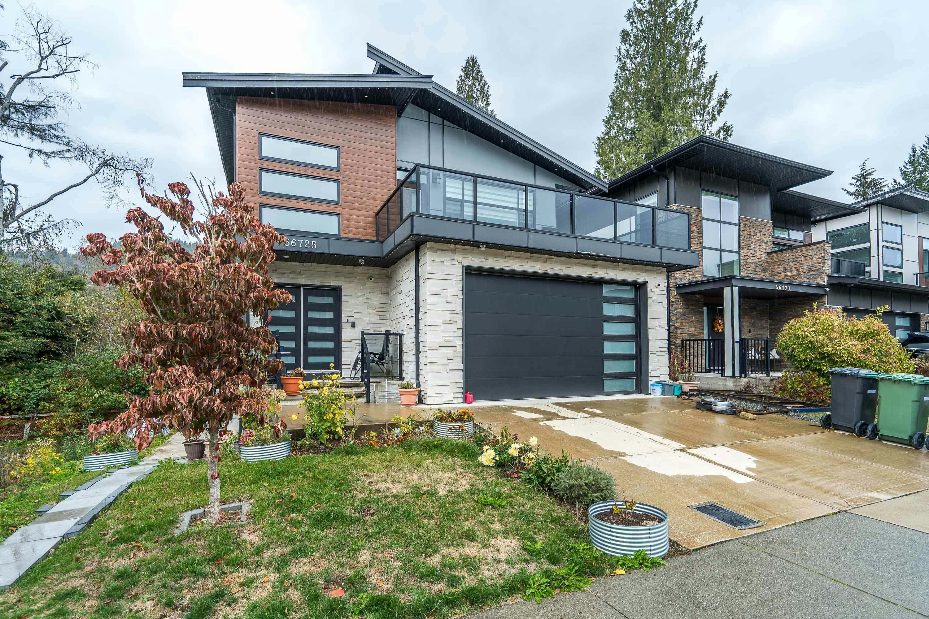 36725 Carl Creek Crescent, Abbotsford, BC, V3G 0H4