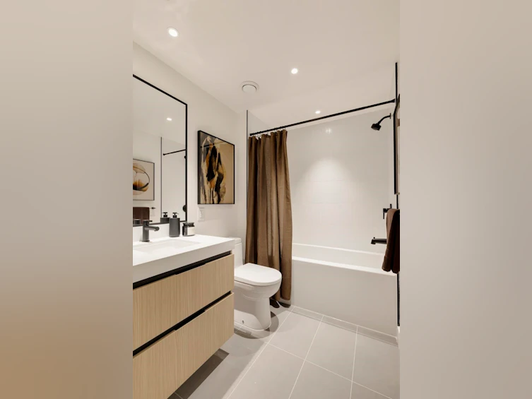 111-2235 E Broadway, Vancouver, BC, V5N 0J5 - 21