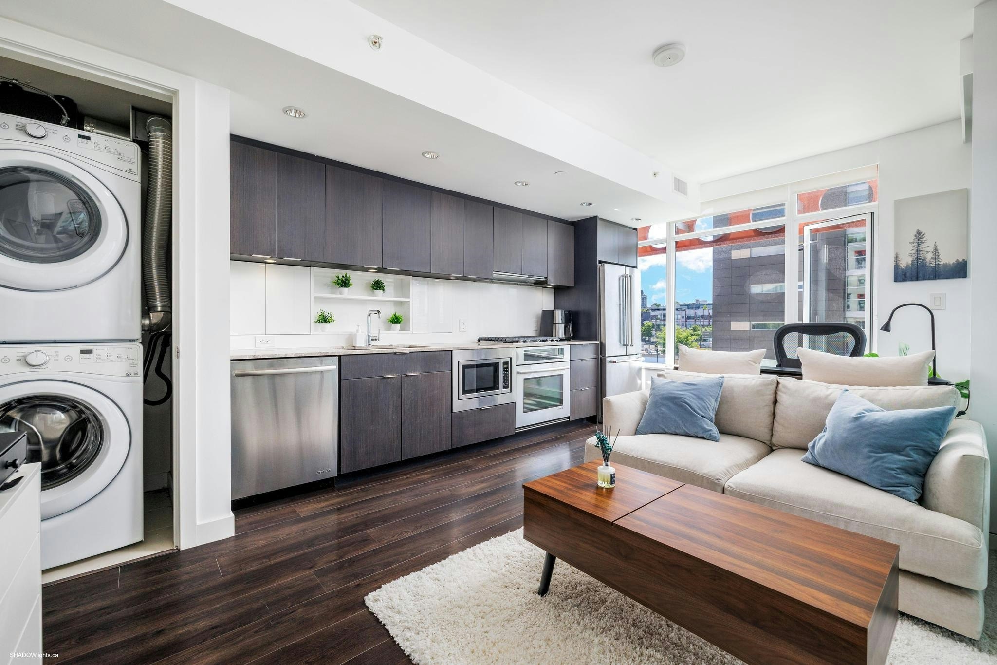 607-161 E 1st Street - 3
