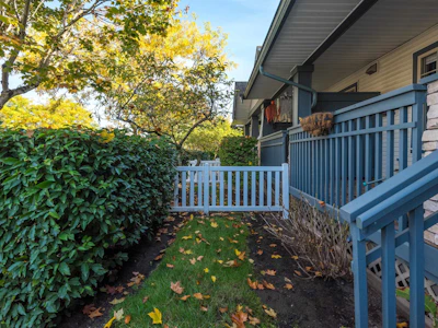 77-19250 65 Avenue - 2