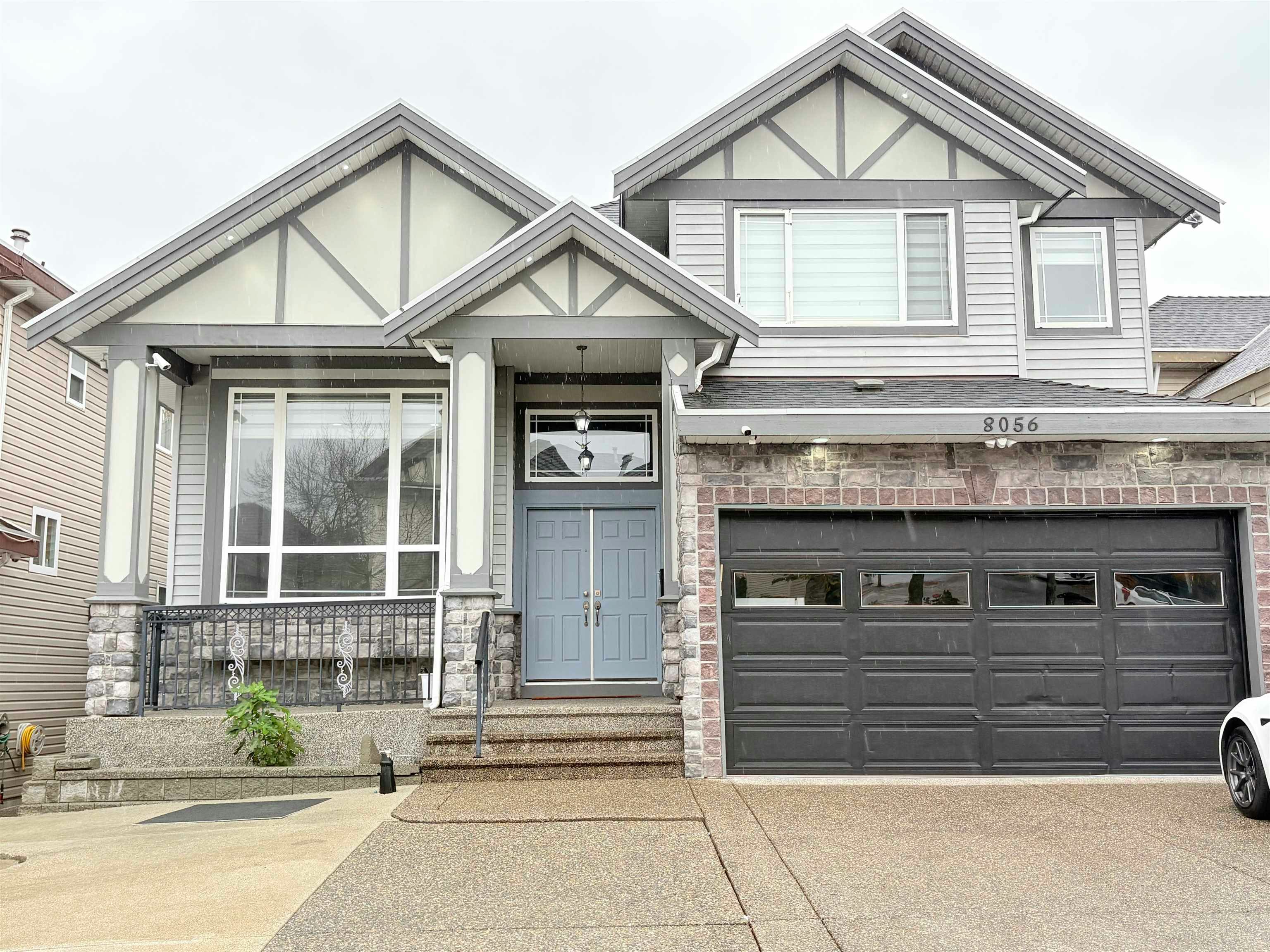 8056 135a Street, Surrey, BC, V3W 1R4