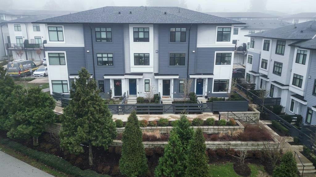 109-15235 Sitka Drive, Surrey, BC, V3S 0A9