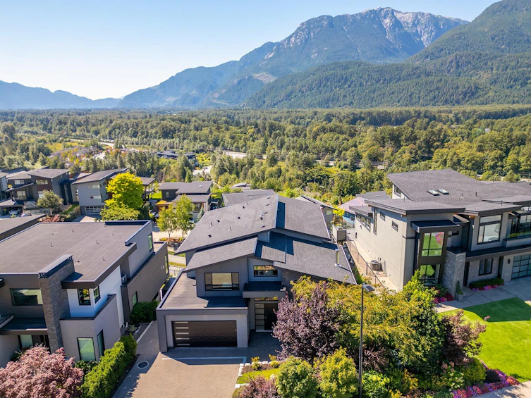41301 Horizon Drive, Squamish, BC, V8B 0Y7 - 39