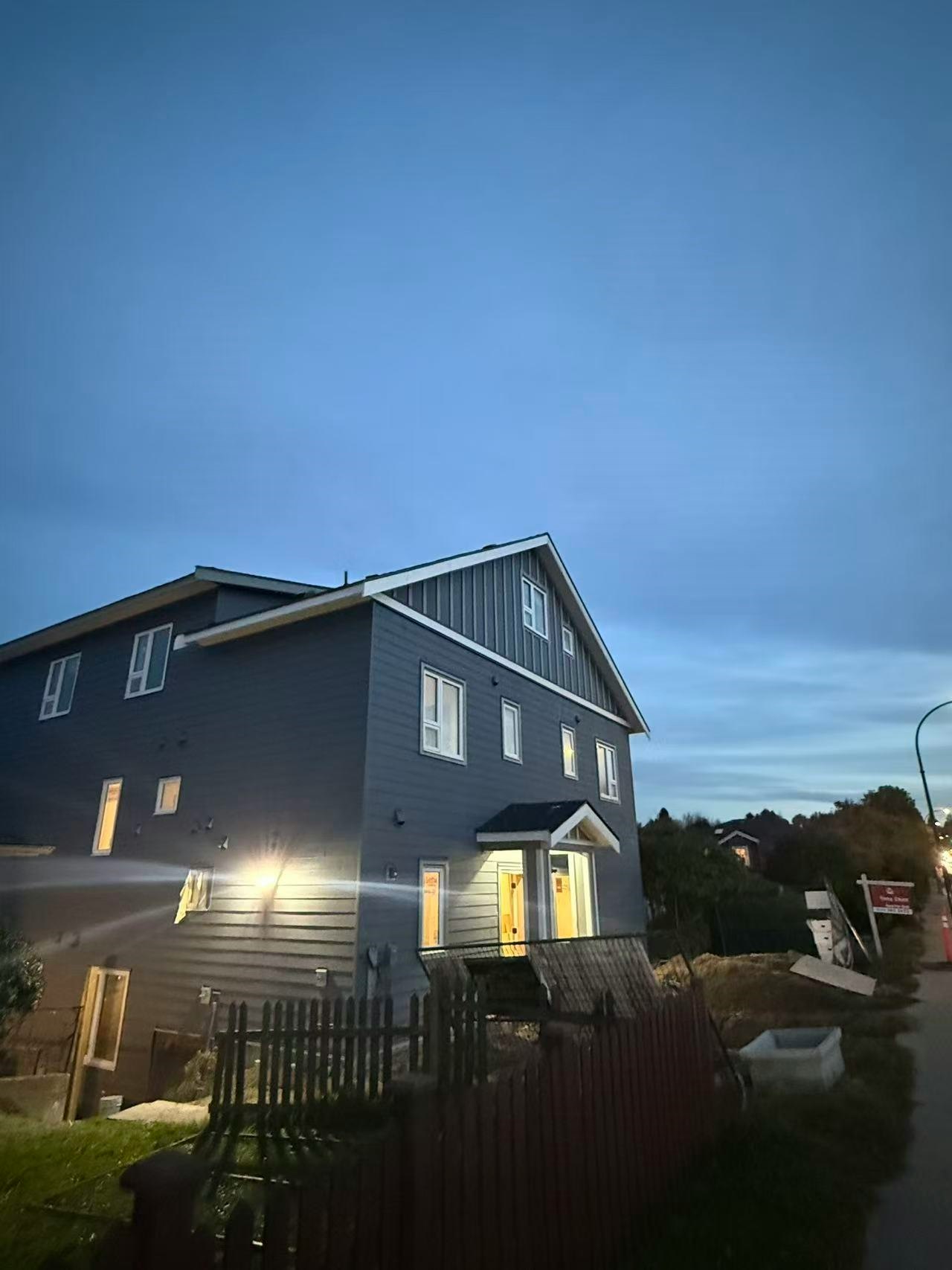 4636 Knight Street, Vancouver, BC, V5N 3N1