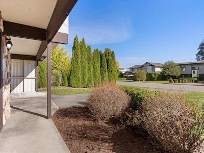 9229 James Street - 3