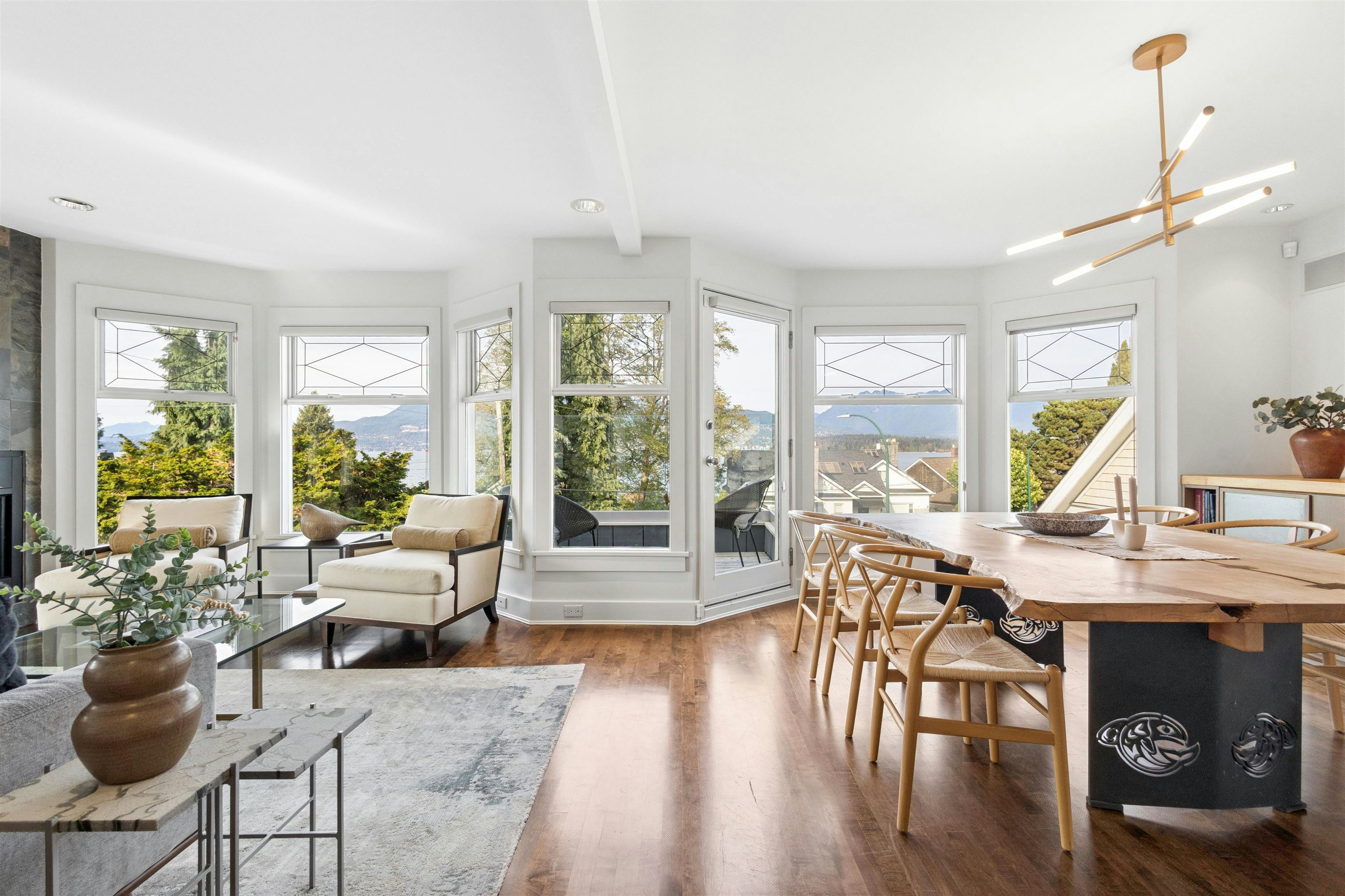 2697 York Avenue - 4