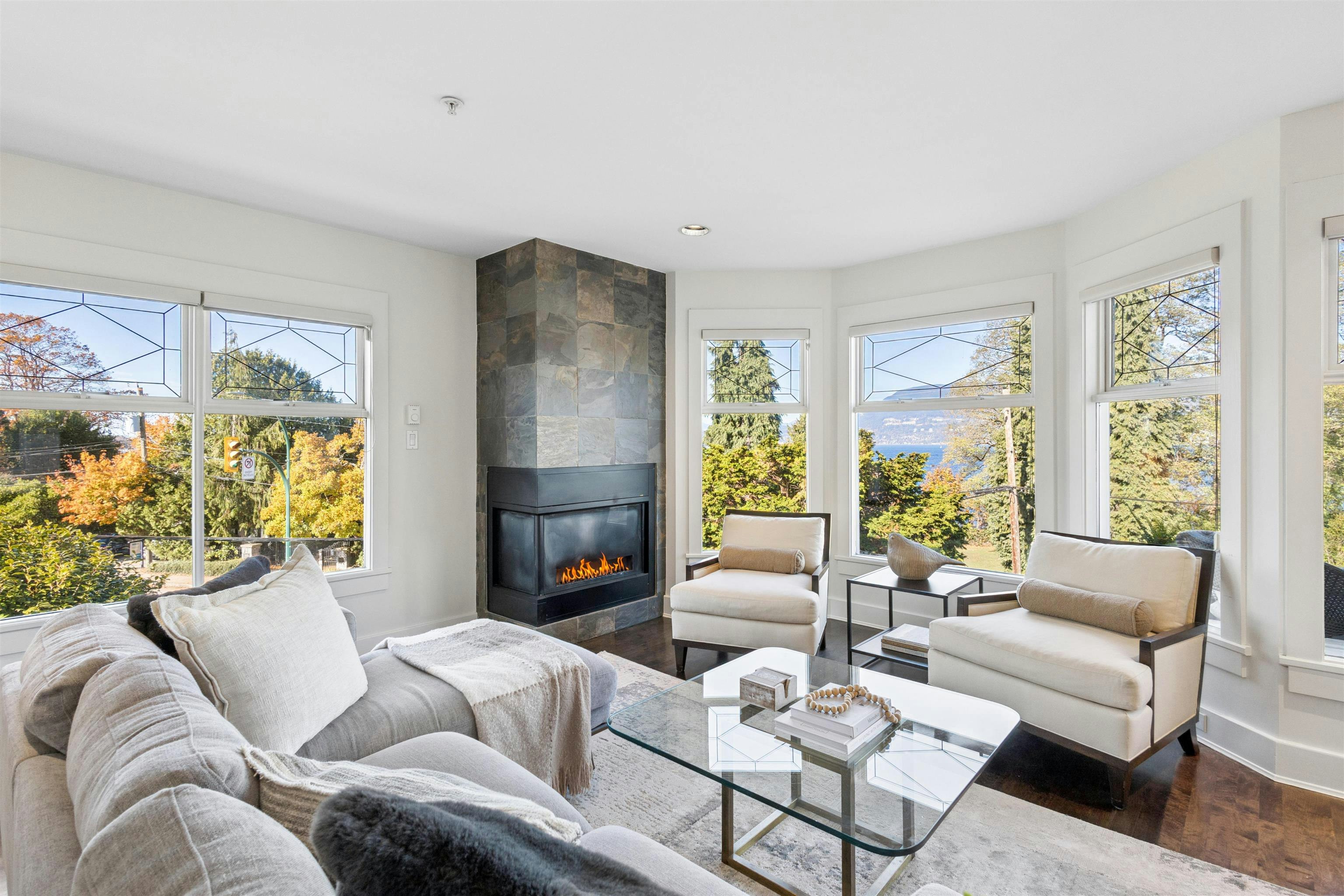 2697 York Avenue, Vancouver, BC, V6K 1E6