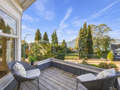2697 York Avenue - 5
