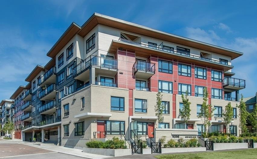2**-13931 Fraser Highway, Surrey, BC, V3T 4E6