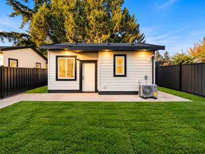 11361 88 Avenue - 3