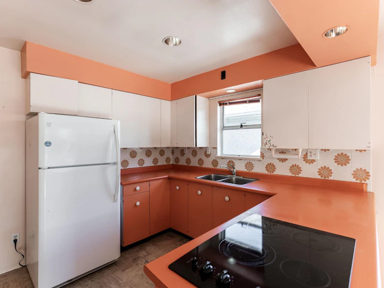 2878 W 14th Avenue, Vancouver, BC, V6K 2X4 - 8